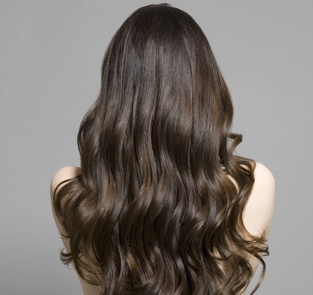 5 Brilliant Hacks for Longer and Thicker Hair